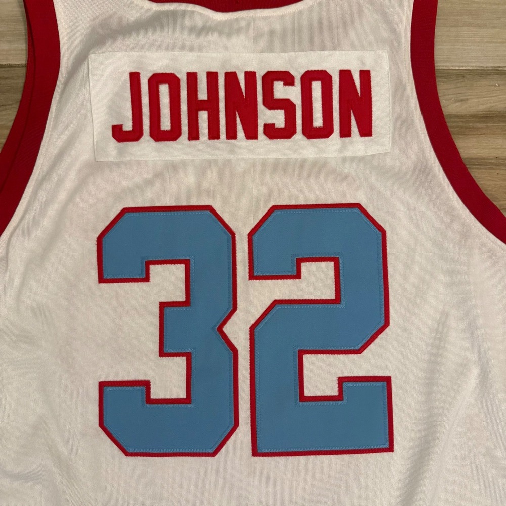 Adidas Magic Johnson Lansing Everett High School Vikings Jersey XL 52 White Red - Picture 9 of 10